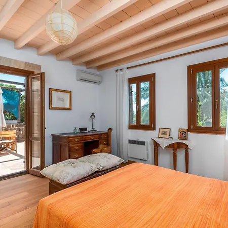 Inner Light Vilă Rhodes City